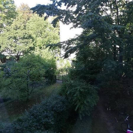 Room In Maisonette With Garden, Parking Place ウィーン エクステリア 写真