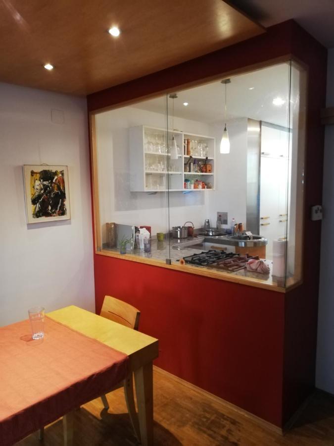 Room In Maisonette With Garden, Parking Place ウィーン エクステリア 写真