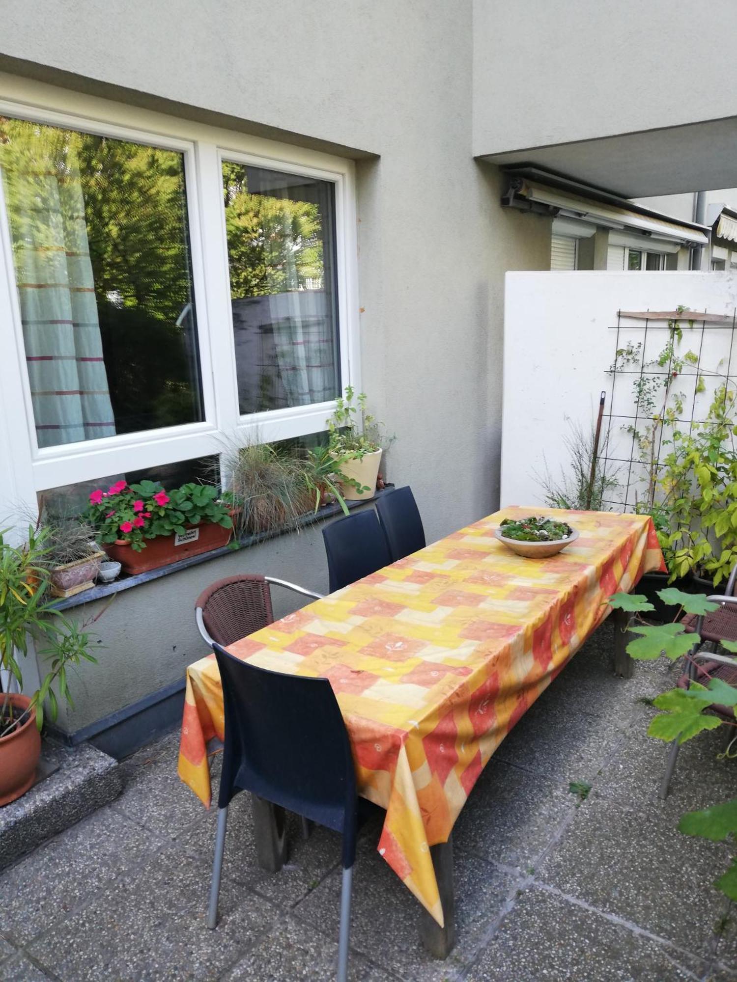 Room In Maisonette With Garden, Parking Place ウィーン エクステリア 写真